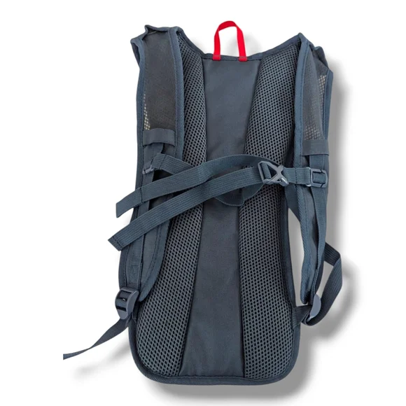 NWOT Ozark Trail Pearson Creek 2 Ltr Hydration Pack - Picture 2 of 10